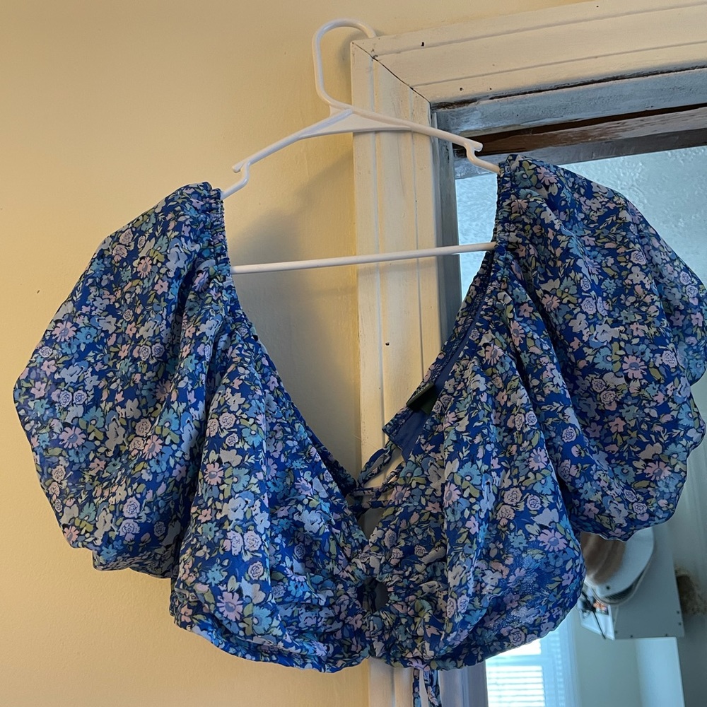 Wild Fable floral crop top